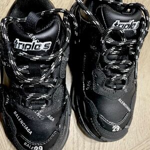 Toddler size 12 Balenciaga Triple S Sneaker , Black, Great Condition